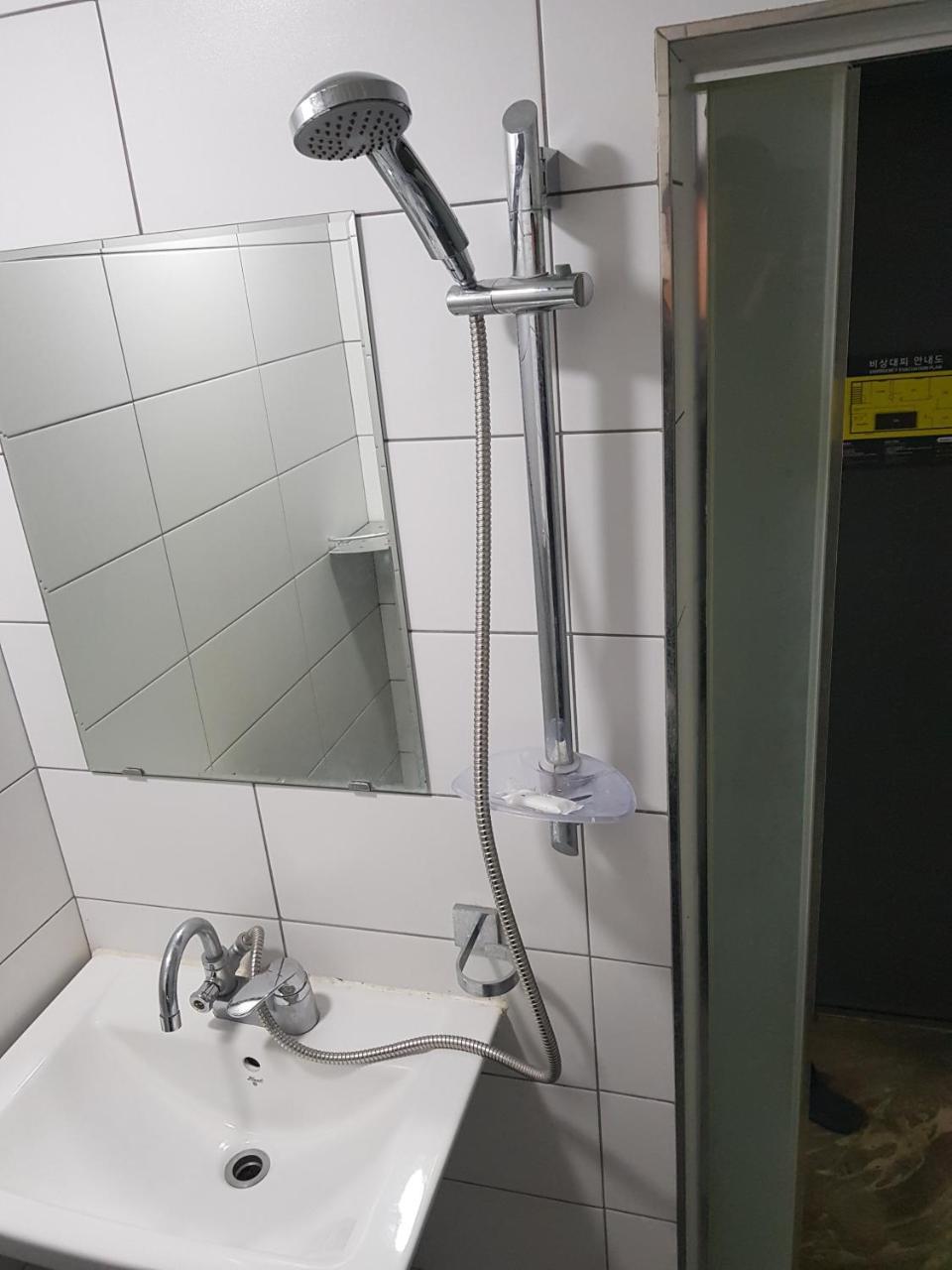 K-Guesthouse Dongdaemun Premium 2 Сеул Екстериор снимка